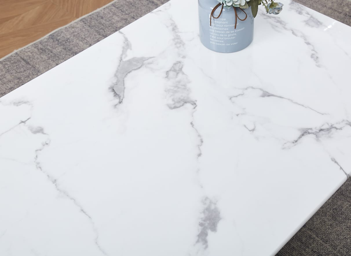 Ensemble de table à Manger argenté en Marbre Blanc ET 4 Chaises Similicuir Gris - Meublei