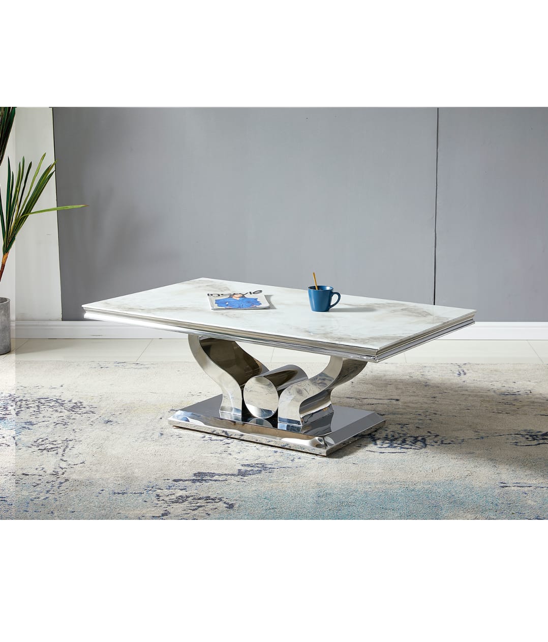 Table Basse Trophée avec  Plateau en Marbre blanc et noir et Pieds Métalliques